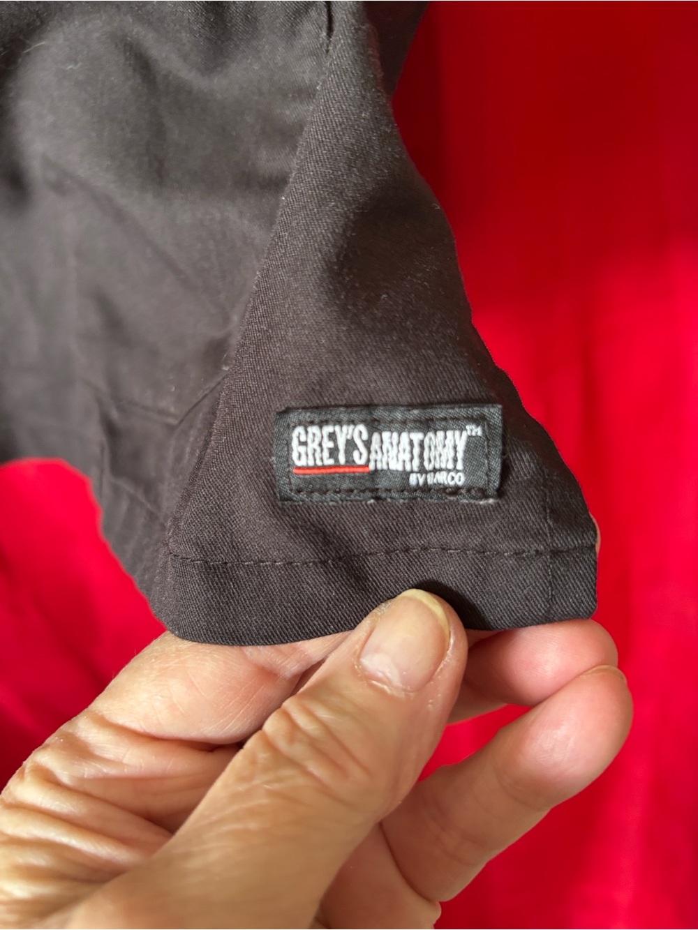 Grey's Anatomy Black V-Neck Scrub Top with Front Pockets - Picture 7 of 9